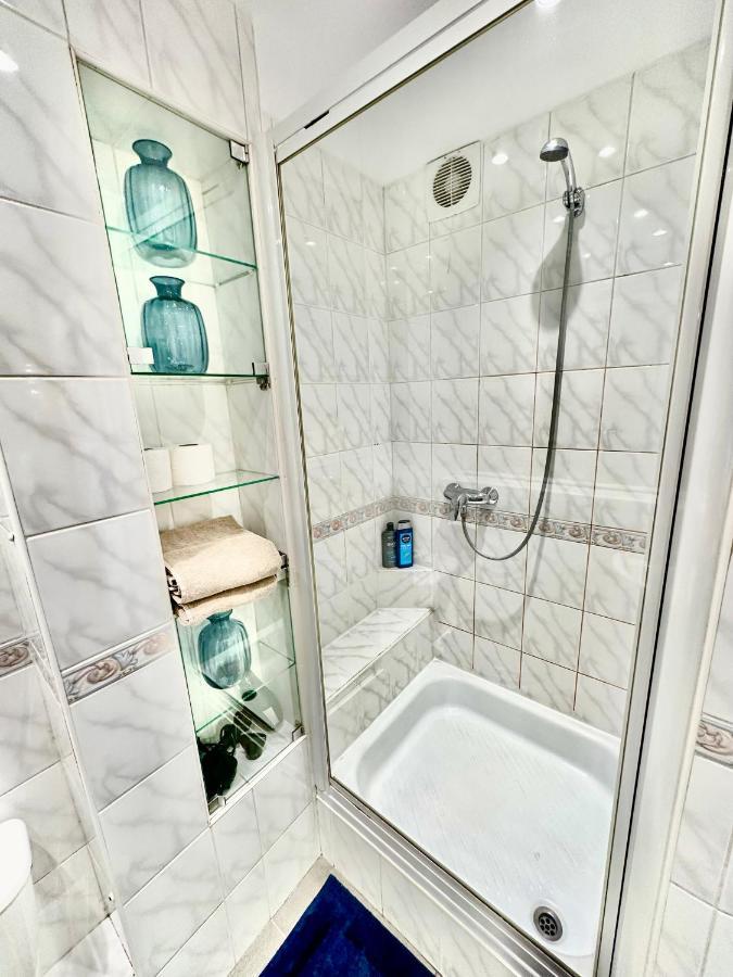 Super Apartament White Warszawa 2X Metro Scisle Centrum Wifi 300 Mbs New 外观 照片