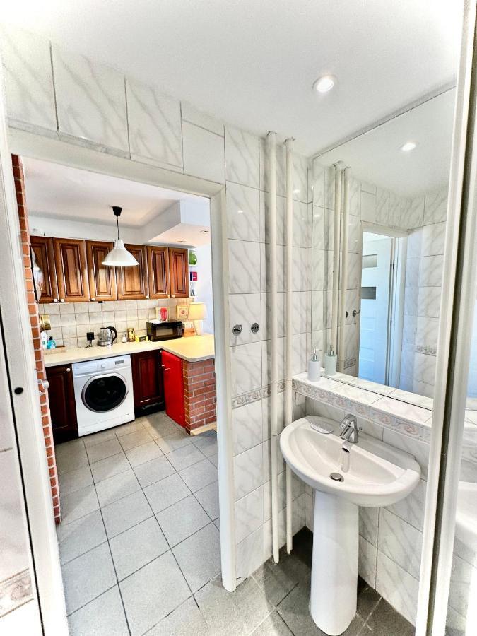 Super Apartament White Warszawa 2X Metro Scisle Centrum Wifi 300 Mbs New 外观 照片